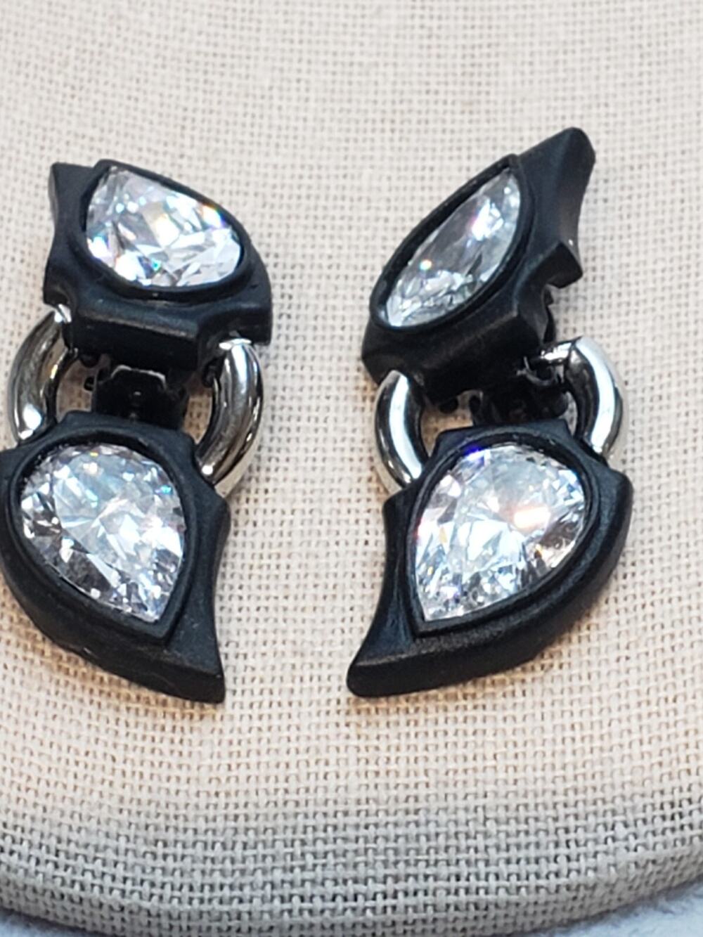 Vintage Angelica Kreamer Clip On Crystal Black Silvertone Earrings